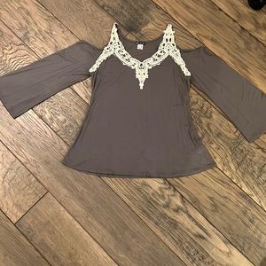 NWOT Venus Cold Shoulder Top